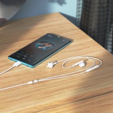 Audífonos Hoco M93 Joy Tipo-C | Calidad de Sonido y Comodidad